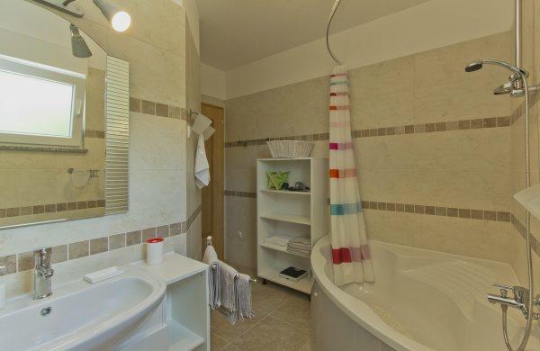 מטולי Apartments Jakov מראה חיצוני תמונה